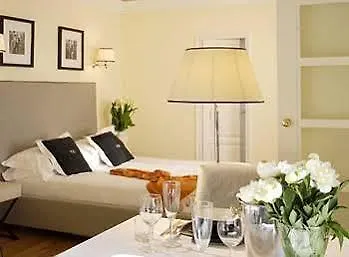 Hotel Ponte Vecchio & 4*