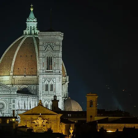 Ponte Vecchio & 4* Florence