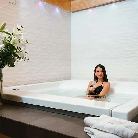 Ponte Vecchio & Hotel 4*