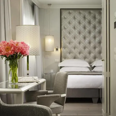 Ponte Vecchio & Hotel 4*