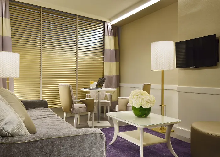 Ponte Vecchio & Ξενοδοχείο 4*