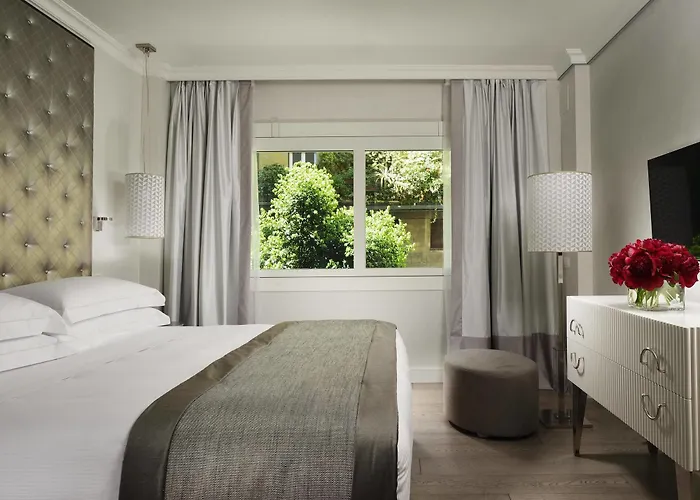 Ponte Vecchio & Ξενοδοχείο