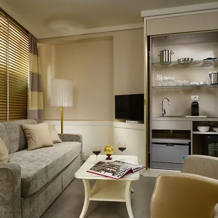 ポンテ ヴェッキオ スイーツ&スパ 4*