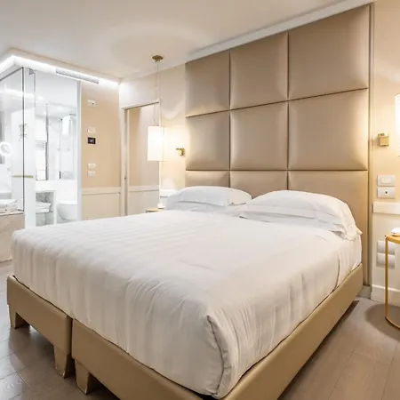 Ponte Vecchio & Hotel