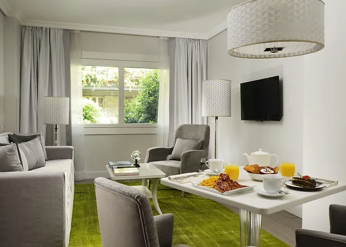 Ponte Vecchio & 4* Florence